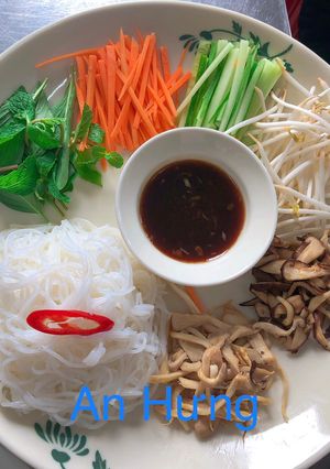 A picture of Vegetarian Vermicelli Noodle Salad (Bún Trộn Chay).