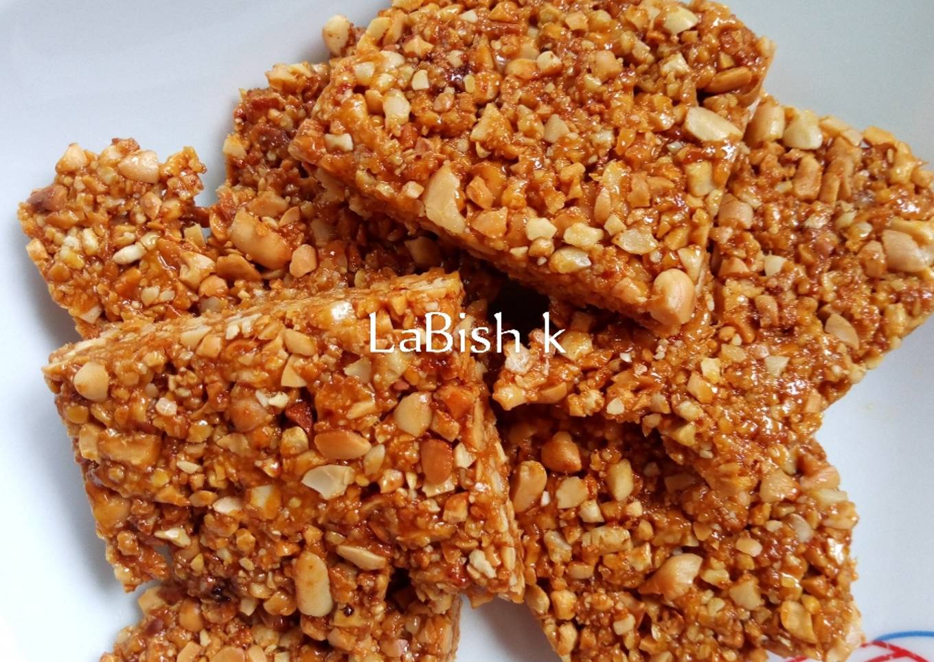 Groundnut cake