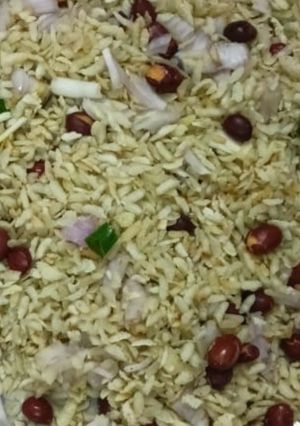 पोहा मूंगफली फ्राई(poha moongfali fry recipe in hindi) रेसिपी मुख्य फोटो