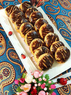 عکسی از دستور قرابيه عسلی با مغز گردو