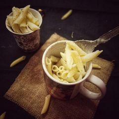 A picture of Instant Mug Pasta.
