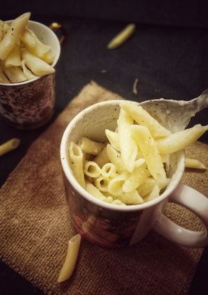 A picture of Instant Mug Pasta.