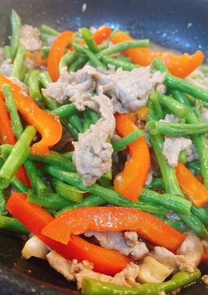 Hình của món Bò xào đậu đũa.
