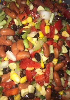 A picture of Zesty bean salad.