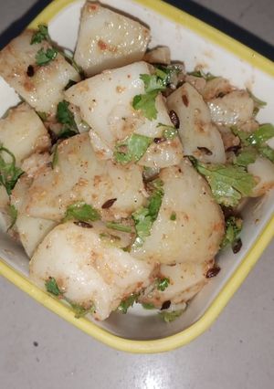 A picture of Jeera aloo.