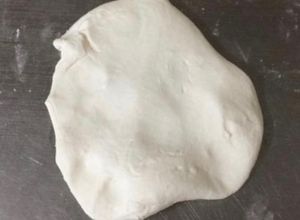 Una foto de 🍭 Fondant fácil de malvaviscos (nubes)