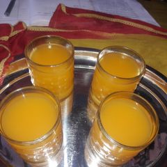 A picture of Homemade orange juice.
