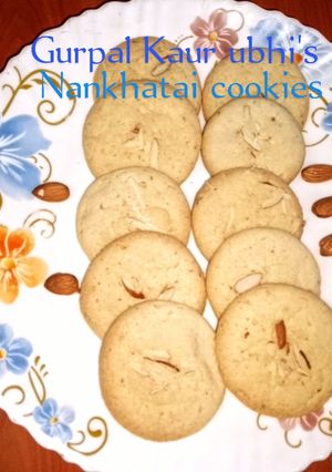 A picture of Nankhatai cookies 🍪.