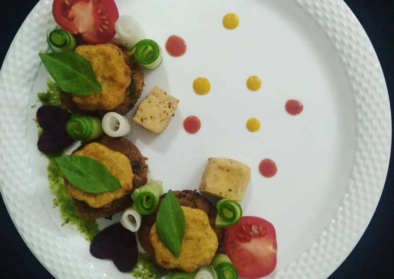 Potato croquette with bread fritters platter