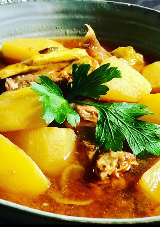 Una foto de Caldereta de cordero 😋😋 en olla de cocción lenta (crockpot)