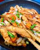 Lườn cá hồi chiên nước mắm