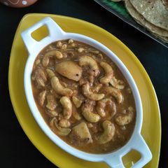 A picture of Olyaa Kaajuchi Bhaaji (Tender Cashewnuts Curry).