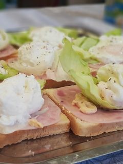 Buggyantott tojás recept fotója