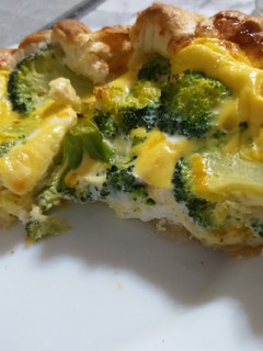 Una foto de Quiche de Brócoli y Queso Gouda