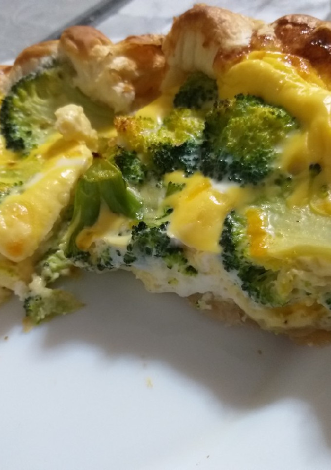 Una foto de Quiche de Brócoli y Queso Gouda