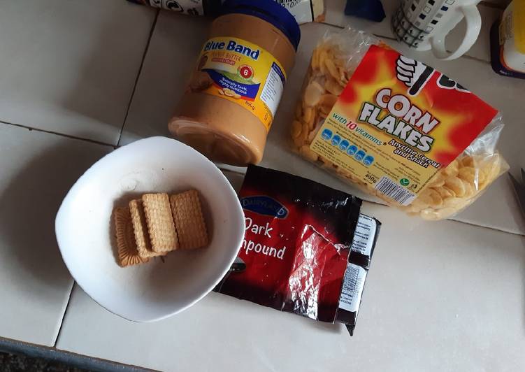 Steps to Prepare Quick Peanut butter and chocolate crackers