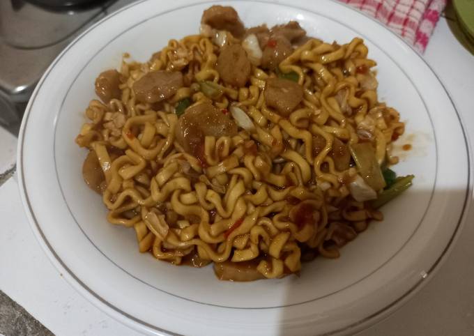 Mie Tumis Bakso ala Warteg