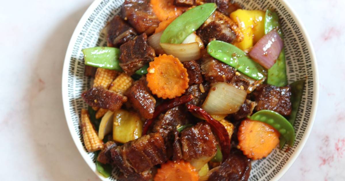 Crispy Pork belly with chilli jam and mixed vegetable 🌶 🐽 Recipe by Yui