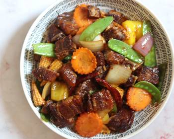 Fast Cooking Methods Crispy Pork belly with chilli jam and mixed vegetable   Most Delicious