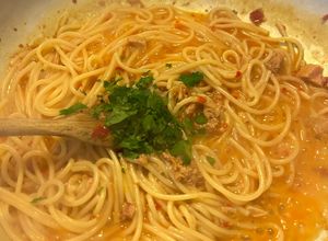 Foto di Spaghetti in padella 58 capriccio di pesce (Calabria) e tonno
