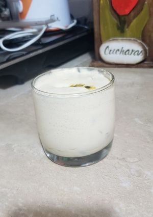 Una foto de Mousse maracuyá