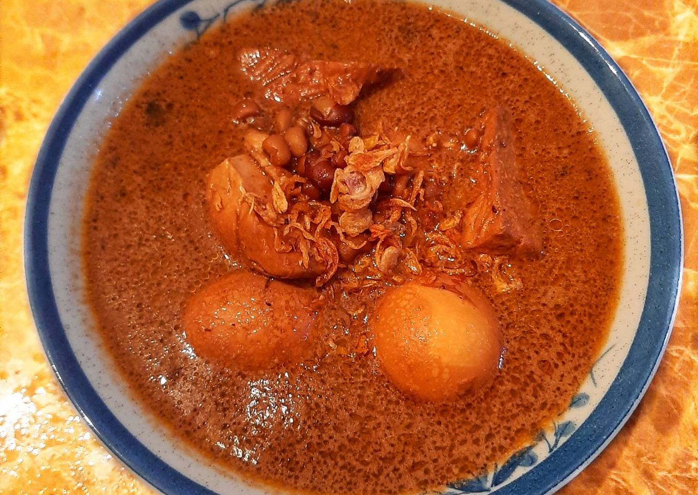 Brongkos Telur Tahu