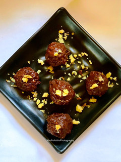 A picture of Walnut Choco Balls.