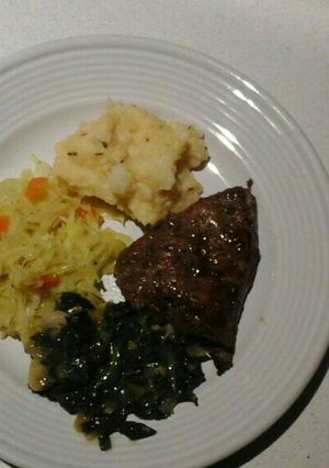 A picture of Liver and veggies.