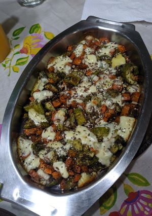 Una foto de Zucchini y zanahoria al horno