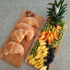 Fruit breakfast A picture of Fruit breakfast.
