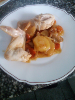 Una foto de Pollo con sofrito zanahoria