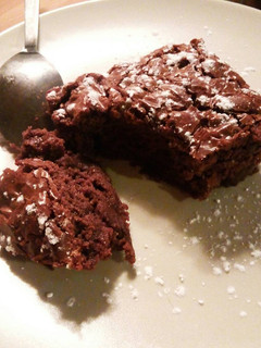 Una foto de Brownie de Nutella (3 ingredientes en 3 pasos)🍫