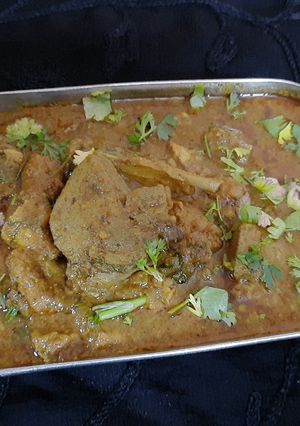 A picture of Rogan Josh.