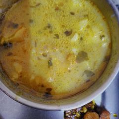A picture of Aloo dahi wale.