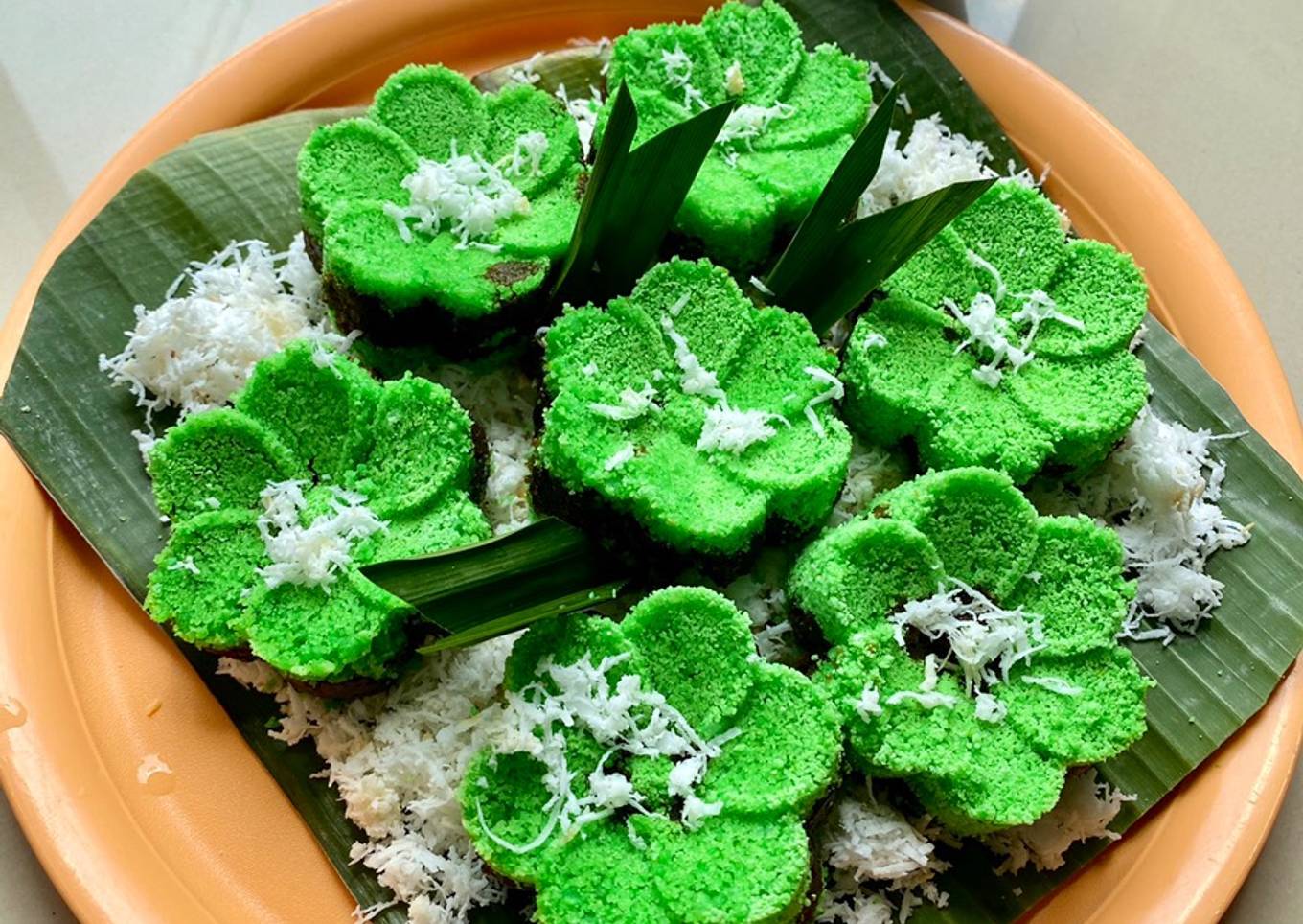 Kue Putu Bambu