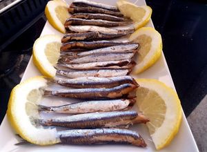 Una foto de Boquerones en freidora de aire Cosori, sin harina