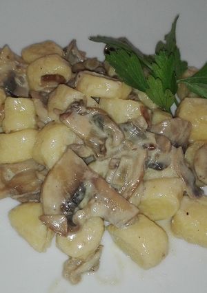 Foto di Gnocchetti di crescenza con funghi
