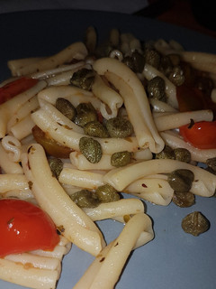 Una foto de Pasta con cherrys
