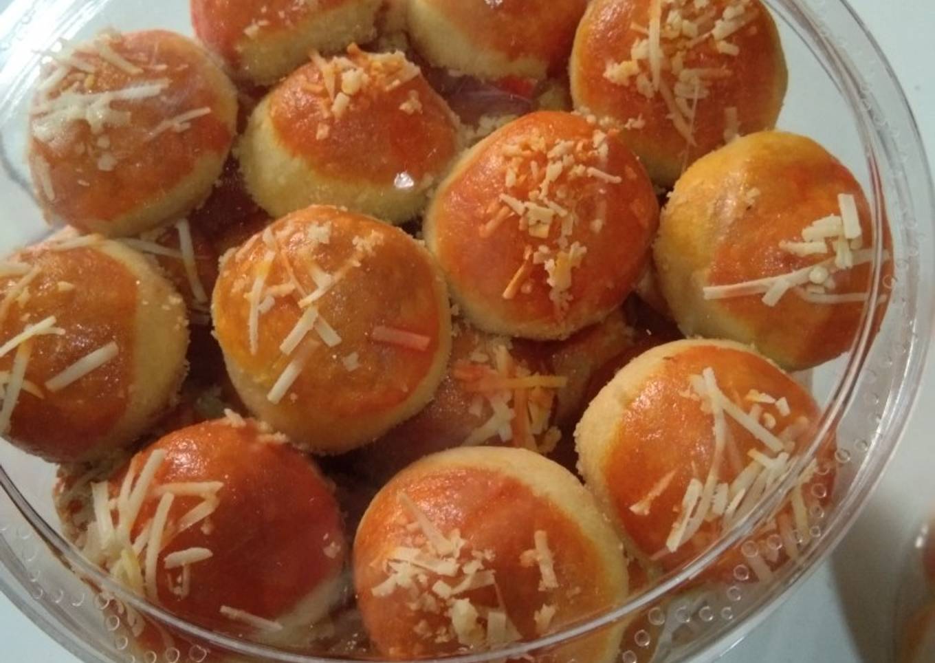 Nastar dengan keju leleh