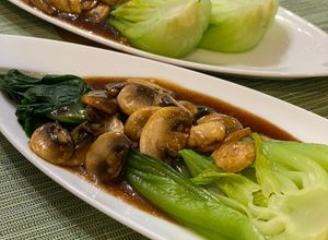 Gambar Bok choy with oyster sauce and mushrooms