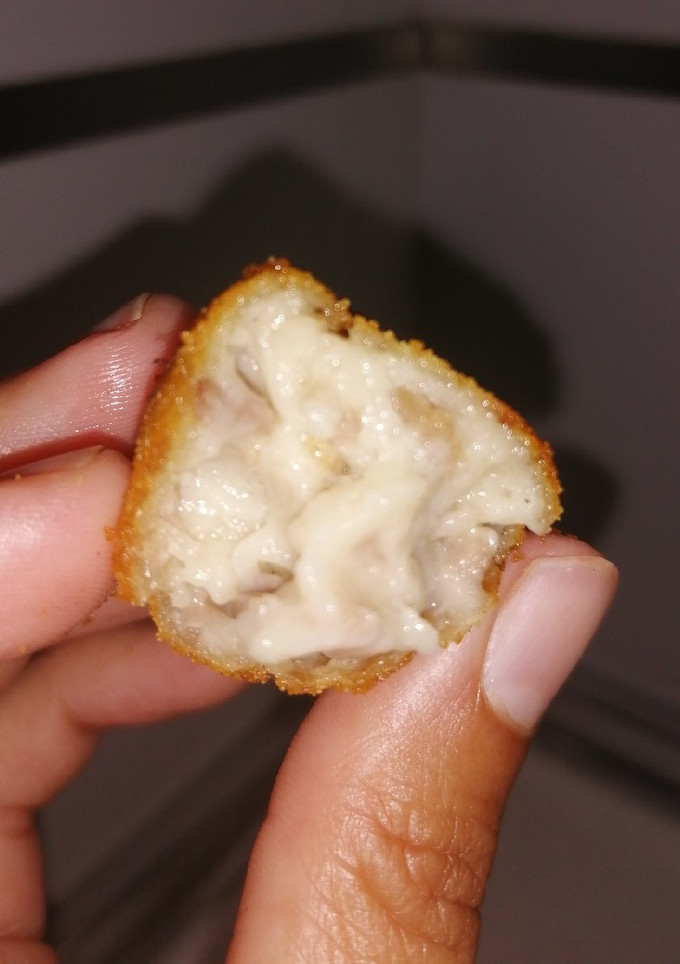 Una foto de Croquetas de ventresca de atún fresco