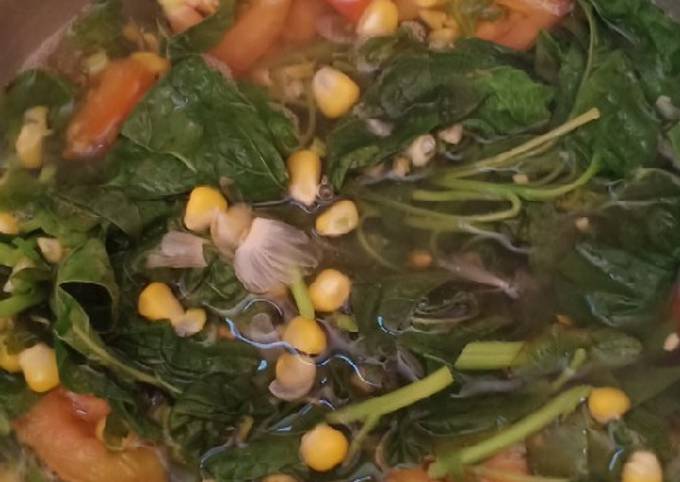 Resep Sayur Bening Bayam Jagung yang Enak