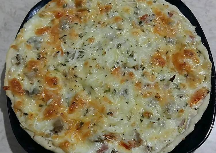 Pizza carbonara