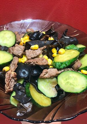 Una foto de Ensalada de res