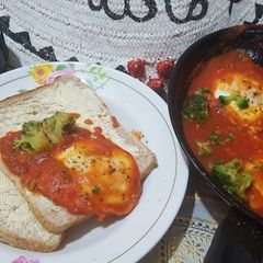 A picture of Healthy eggy brekfast.