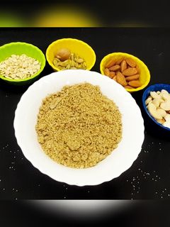 ઇન્સ્ટન્ટ ઠંડાઈ પાવડર (Instant Thandai Powderrecipein Gujarati) રેસીપી મુખ્ય ફોટો