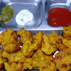 Cauliflower pakode A picture of Cauliflower pakode.