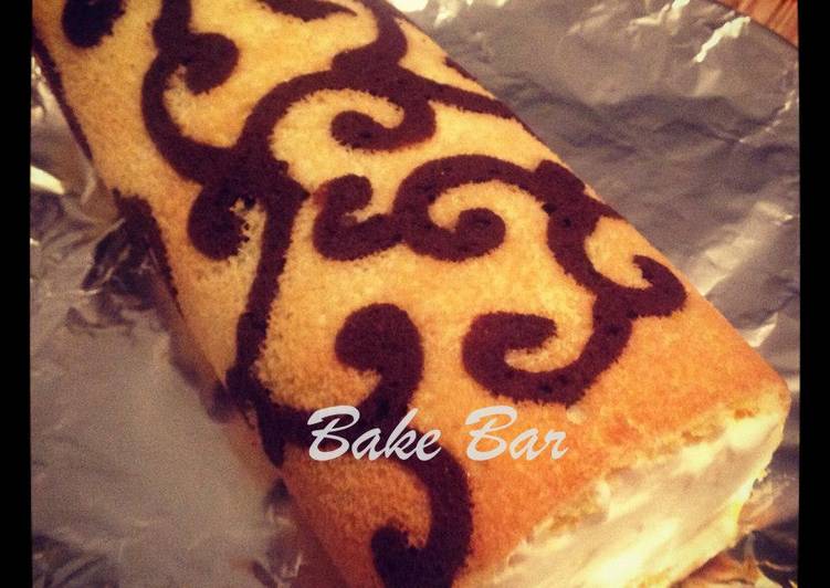 Decorated swiss roll