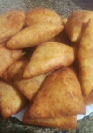 A picture of Mahamri.