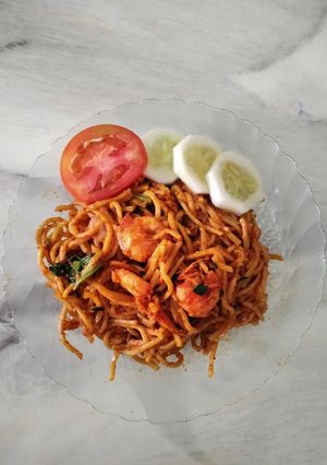 Foto resep Mie kuning udang pedas